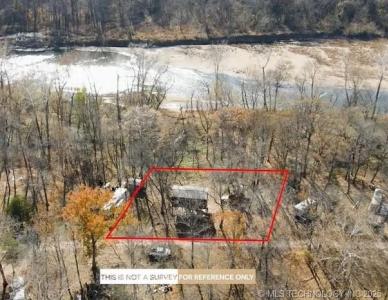 462436 Riverside Drive, Watts, Oklahoma 74964, USA