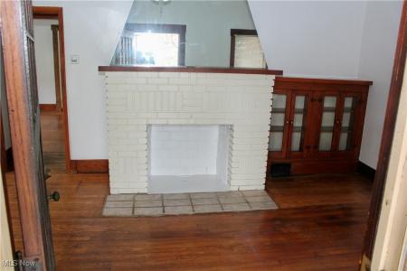 244 Adelaide Avenue SE, Warren, Ohio 44483