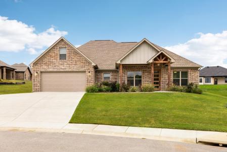 102 Red Crest Cove, Haskell, Arkansas 72015
