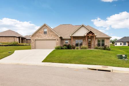 102 Red Crest Cove, Haskell, Arkansas 72015