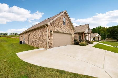 102 Red Crest Cove, Haskell, Arkansas 72015