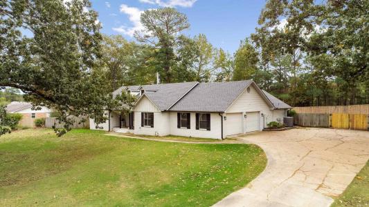 2607 Silica Heights Road, Benton, Arkansas 72015