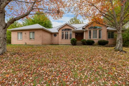 2 Deer Hollow Lane, Litchfield, Illinois 62056, USA