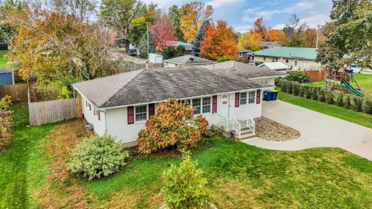 218 Riverview Drive, Vinton, 爱荷华州 52349, 美国