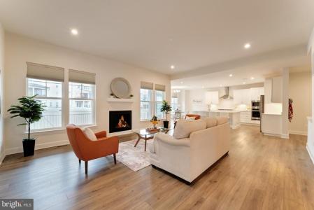 43044 Greeley Square, Ashburn, Virginia 20148