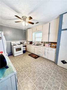 203 Dellwood Street, Bryan, Texas 77801