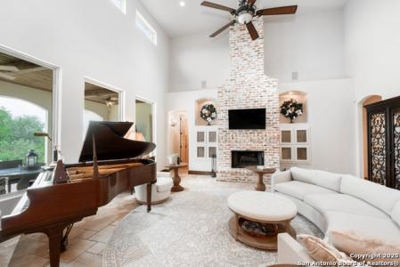 1316 Vintage Way, New Braunfels, Texas 78132