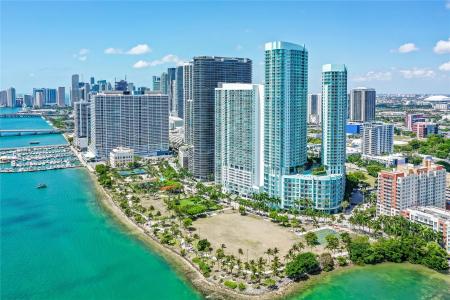 1900 N Bayshore Dr #1710, Miami, Florida 33132, USA