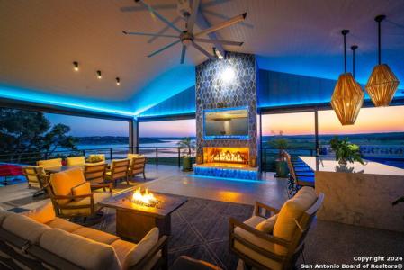 800 Military, Canyon Lake, Texas 78133, Estados Unidos