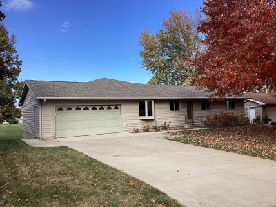 1704 Plainview Lane, Albert Lea, Minnesota 56007, États-Unis