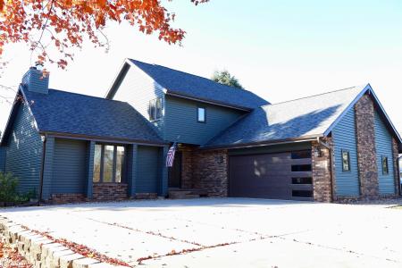 612 Westwood Drive, Marshalltown, Iowa 50158