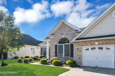 4 Exeter Drive, Freehold, Nova Jersey 07728, Estados Unidos