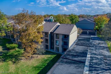 1105 Canyon View Road , 106, Northfield, Ohio 44067, Estados Unidos