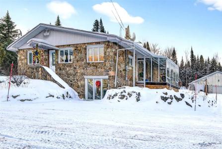 3366 Ch. des Lacs, Saint-Faustin/Lac-Carré, Quebec J0T 2G0, Canada