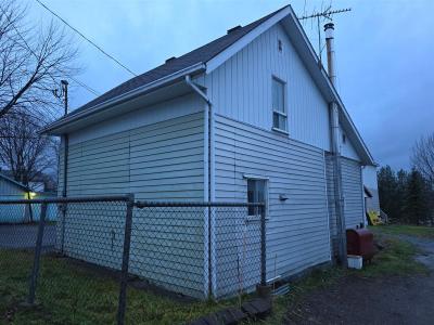 32 Rue St-Joseph N., Rivière-Bleue, 퀘벡주 G0L 2B0, 캐나다