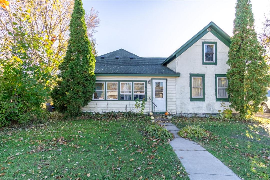 812 W Lincoln Street , 1&2, Augusta, Висконсин 54722, Соединенные Штаты