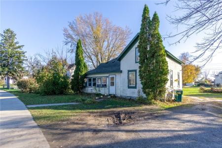 812 W Lincoln Street , 1&2, Augusta, Висконсин 54722, Соединенные Штаты