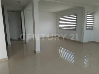 Francisco Navarrete y Guerrero 301-303,, León, 과 나후 아토 37204, 멕시코