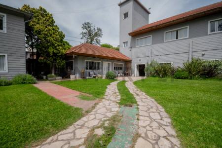 Emilio Mitre 1975, Ezeiza, GBA Sur 00001, Argentina