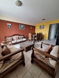 Calle Charcas , Centro, Santa Cruz 00001, Bolivia