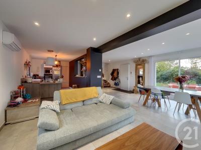 Jouy Le Potier, Centro – Val De Loira 45370, Francia