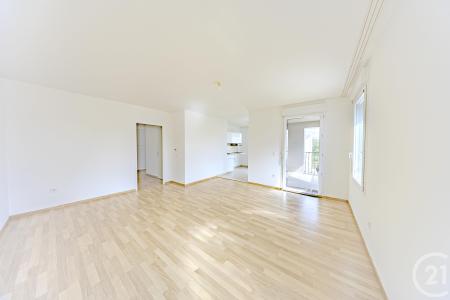 Ris Orangis, Île-de-France 91130, Pháp