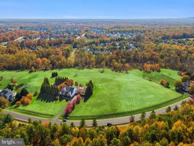 40747 Lenah Run Circle, Aldie, Virginia 20105, USA