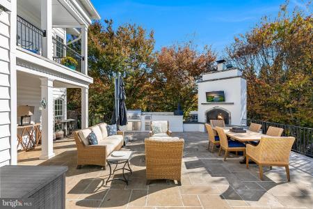 40747 Lenah Run Circle, Aldie, Virginia 20105, USA