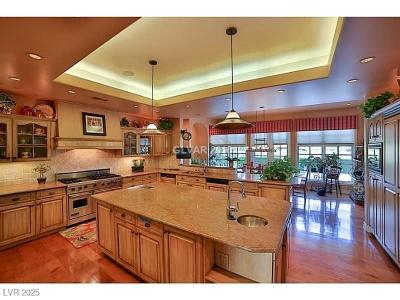 22 Burning Tree Court, Las Vegas, Nevada 89113, HOA KỲ