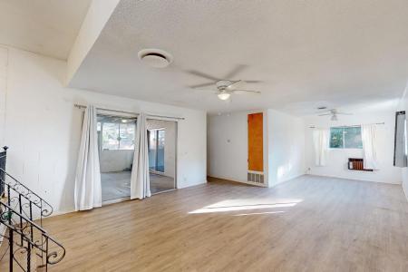 353 N Lawrence Avenue, Yuba City, カリフォルニア 95991, アメリカ合衆国