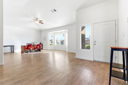 1101 S Royal Oak Place, Porterville, California 93257