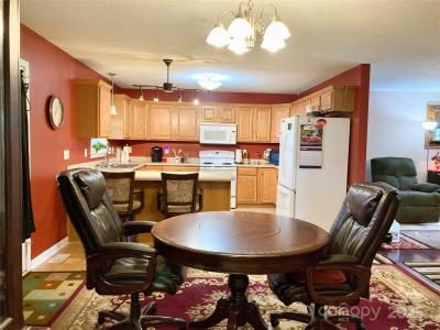 7530 Woodleaf Road, Woodleaf, Caroline Du Nord 27054, États-Unis