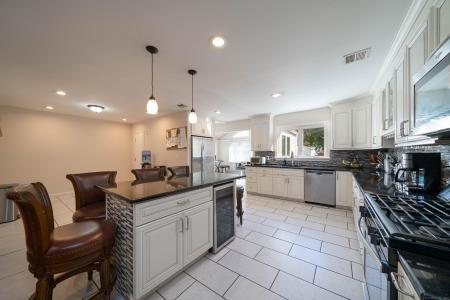 36 Ford Street, Hamden, Connecticut 06517, Stati Uniti