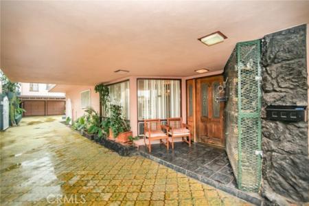 3241 Santa Ana, Huntington Park, California 90255