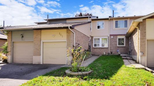 101 RED RIVER CRESCENT, Toronto, Ontario M1B 1Z5, Canada