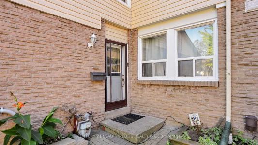 101 RED RIVER CRESCENT, Toronto, 온타리오주 M1B 1Z5, 캐나다