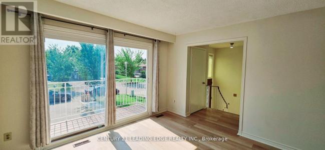 39 MALLARD CRESCENT, Brampton (central Park), Ontario L6S 2T7, Canada