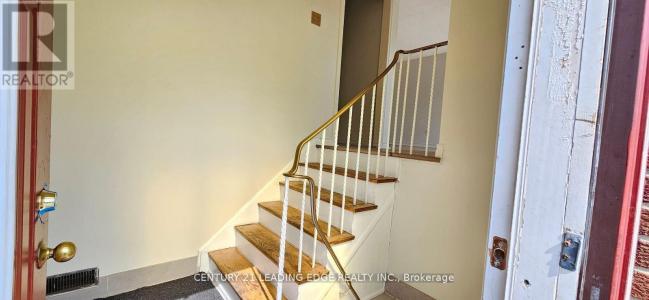 39 MALLARD CRESCENT, Brampton (central Park), Ontario L6S 2T7, Canada