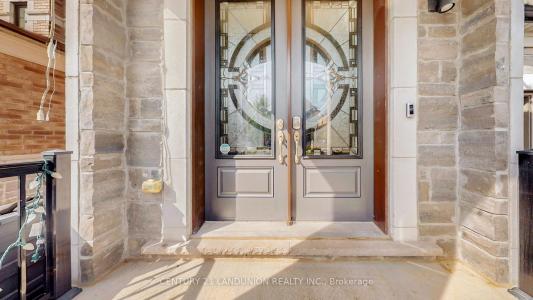 234 TOUCH GOLD CRESCENT, Aurora, Ontario L4G 3X5, Canadá