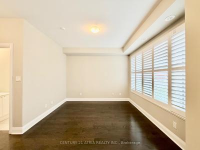 110 LITTLE CREEK ROAD, Mississauga, Ontario L5R 0E9, Canada