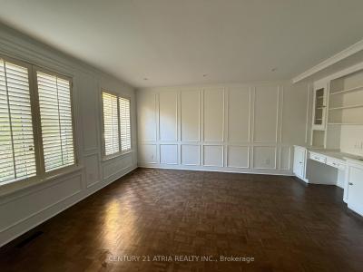 15 OLD COLONY ROAD, Toronto, Ontario M2L 2J7, CANADÁ