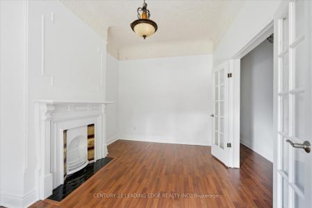 30 ULSTER STREET, Toronto, Ontario M5S 1E3, Canada