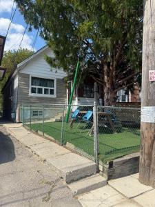 26 AVON AVENUE, Toronto, Ontario M6N 3W7, Canada