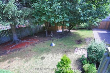 16 BRIGHTBAY CRESCENT, Markham, אונטריו L3T 1C1, קנדה 