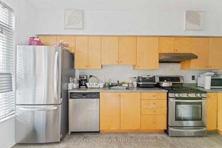 799 MONTREAL ROAD, Manor Park - Cardinal Glen And Area, 安大略省 K1K 0S9, 加拿大