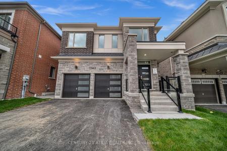 1349 GLAMORGAN MANOR, Pickering, Ontario L1X 0N1, Canadá