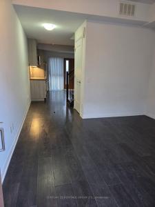 1040 PORTAGE PARKWAY, Vaughan, Ontario L4K 0K3, Canadá