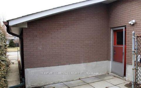 971 VISTULA DRIVE, Pickering, Ontario L1W 2L8, Kanada