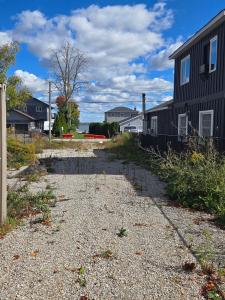 414 LIMERICK STREET, Innisfil, אונטריו L0L 1K0, קנדה 