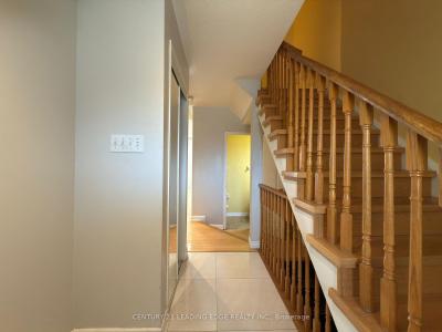 62 BARRISTER AVENUE, Whitby, Ontario L1R 3H6, Kanada